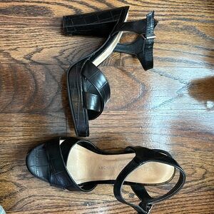 Chinese laundry heeded sandal